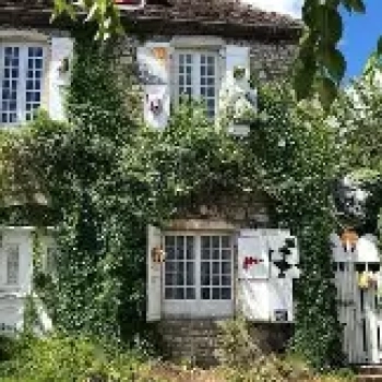 La Maison des masques - Rue de l’Église - Martel